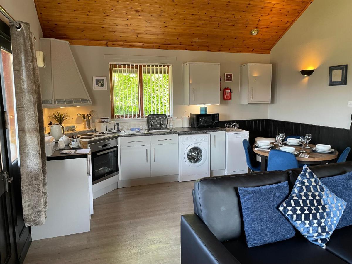 Wellsfield Farm Holiday Lodges Stirling Ngoại thất bức ảnh