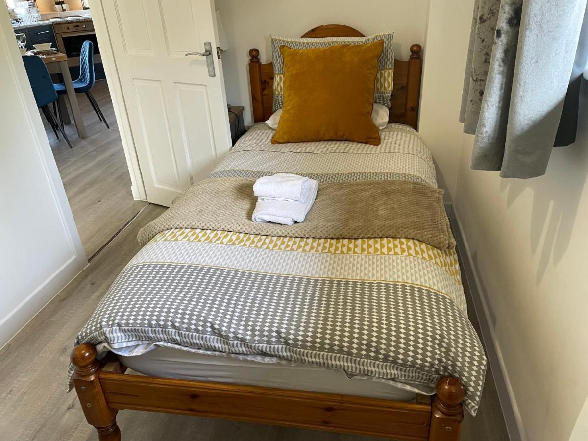 Wellsfield Farm Holiday Lodges Stirling Ngoại thất bức ảnh