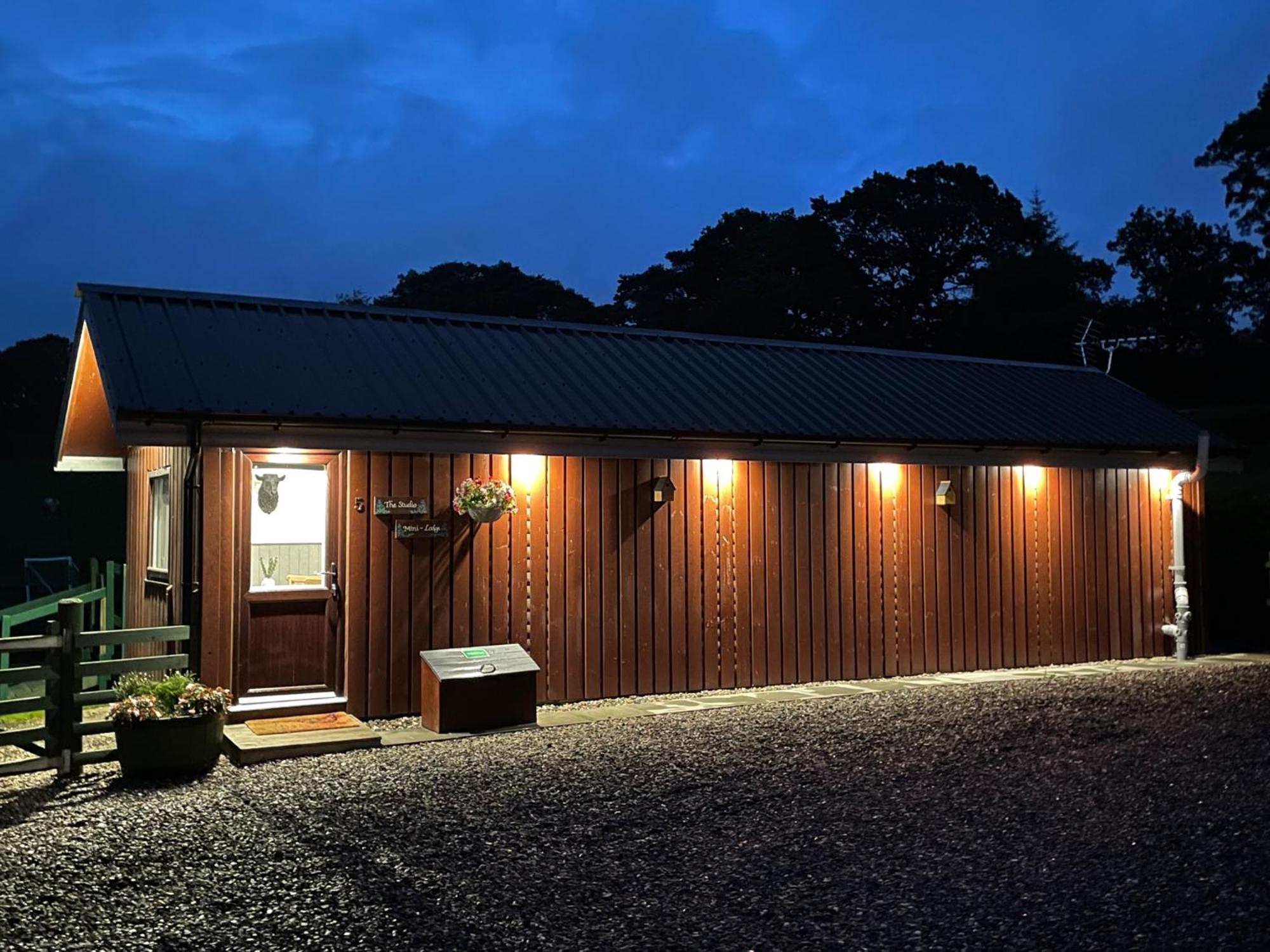Wellsfield Farm Holiday Lodges Stirling Ngoại thất bức ảnh