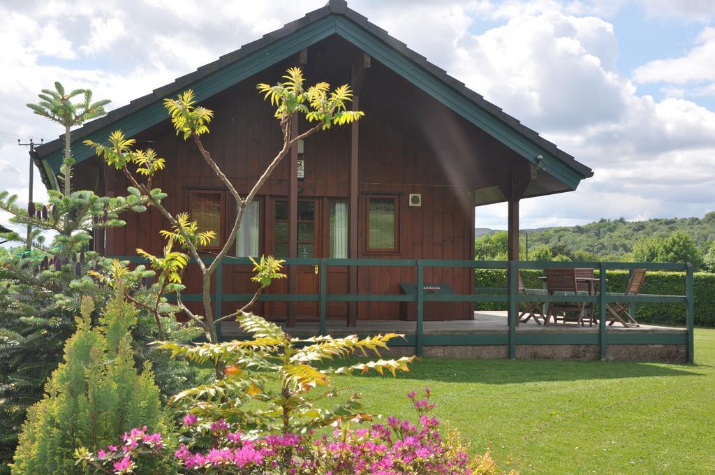 Wellsfield Farm Holiday Lodges Stirling Phòng bức ảnh